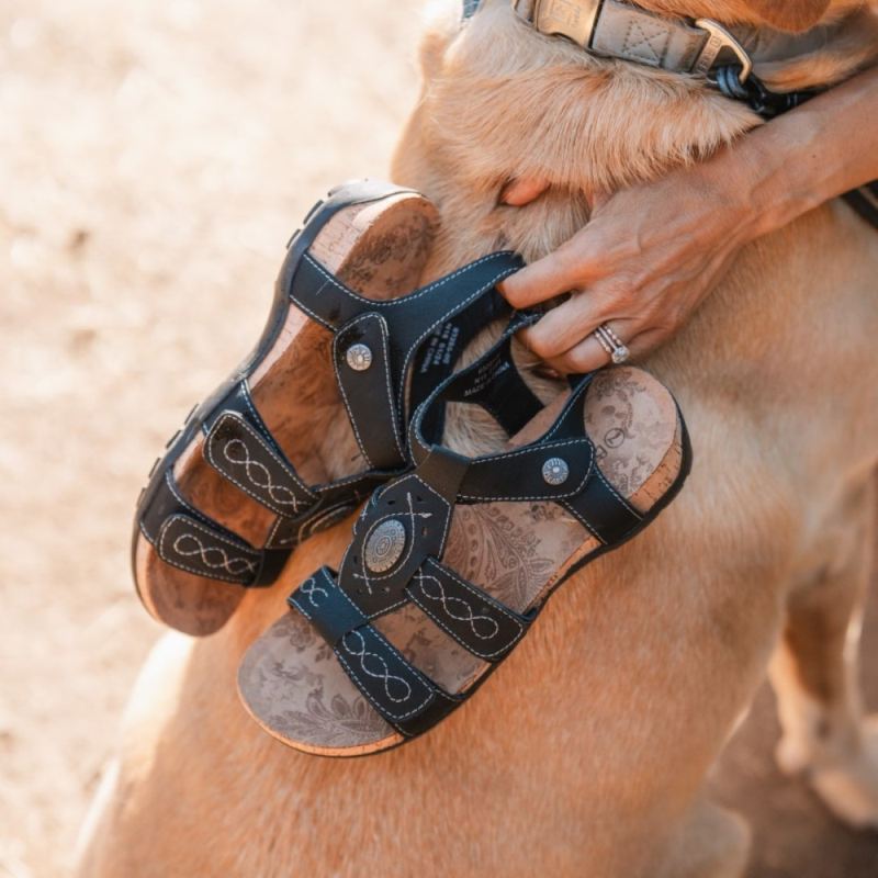 Bearpaw Women's Ridley II Black